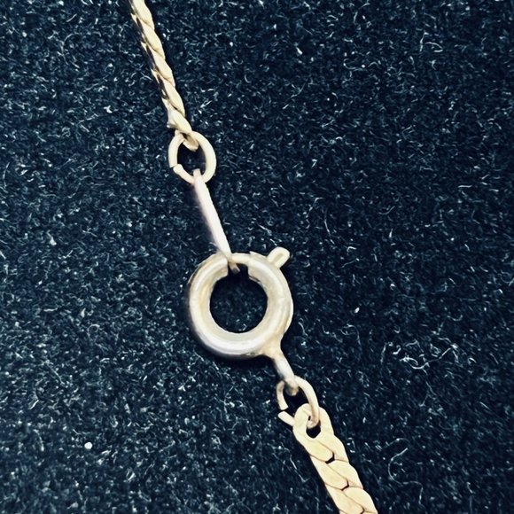 Gold Tone V Shaped S Link Chain Necklace With Pearl - Picture 6 of 6